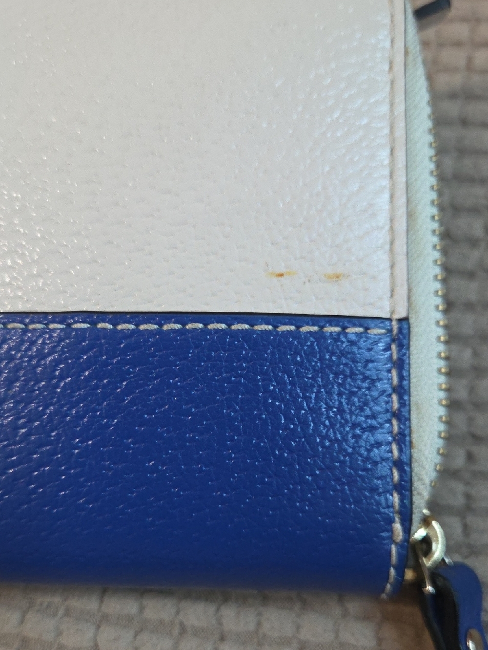 kate spade Cream and Royal Blue Colorblock Zip Wallet (Wellsley Neda) - Picture 5 of 7